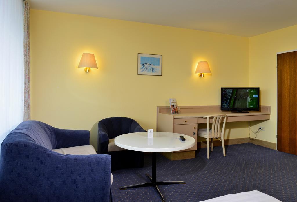 באד קיסינגן Hotel Sonnenhuegel חדר תמונה