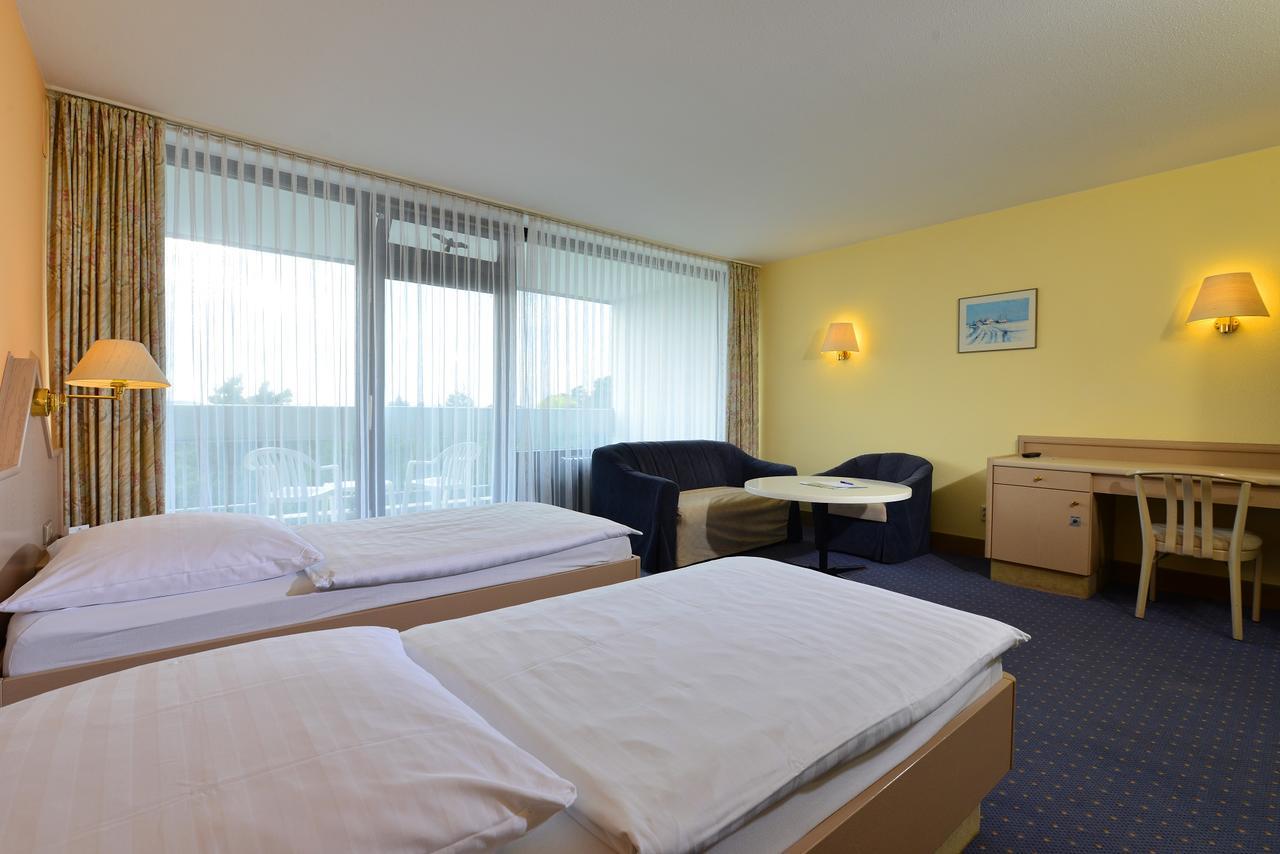 באד קיסינגן Hotel Sonnenhuegel מראה חיצוני תמונה