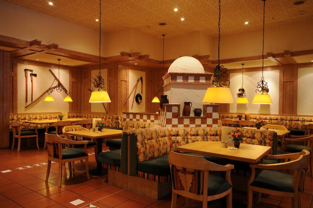 באד קיסינגן Hotel Sonnenhuegel מסעדה תמונה
